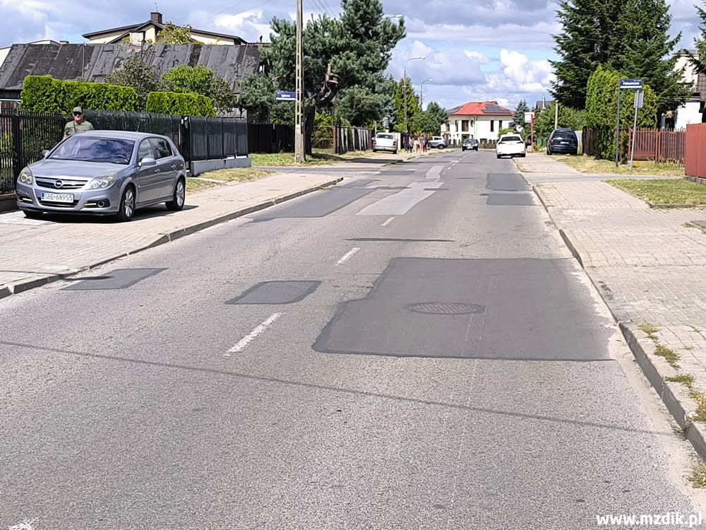 Odcinek ulicy Folwarcznej między Mokrą a Pionierów